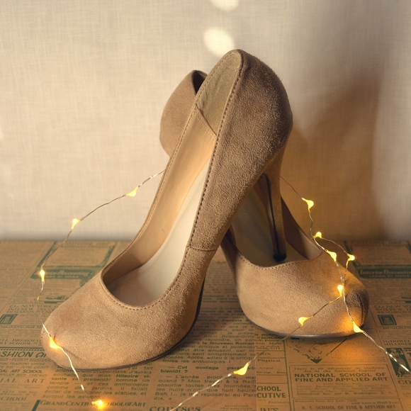 Michael Antonio Suede Nude Heel Size 9 - Picture 1 of 8